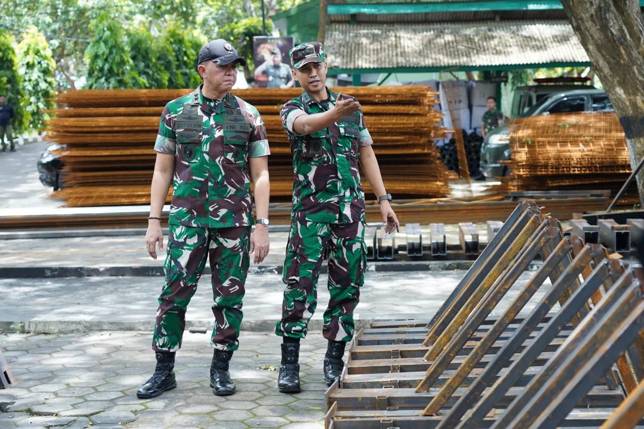 Pangdam V/Brawijaya Kunjungi Pamekasan, Tekankan Percepatan Pembangunan KDKMP
