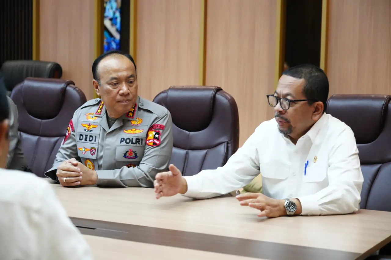 Foto : Operasi Ketupat 2026: Kolaborasi Lintas Kementerian Integrasikan Rekayasa Lalu Lintas dan Strategi Tol Fungsional.