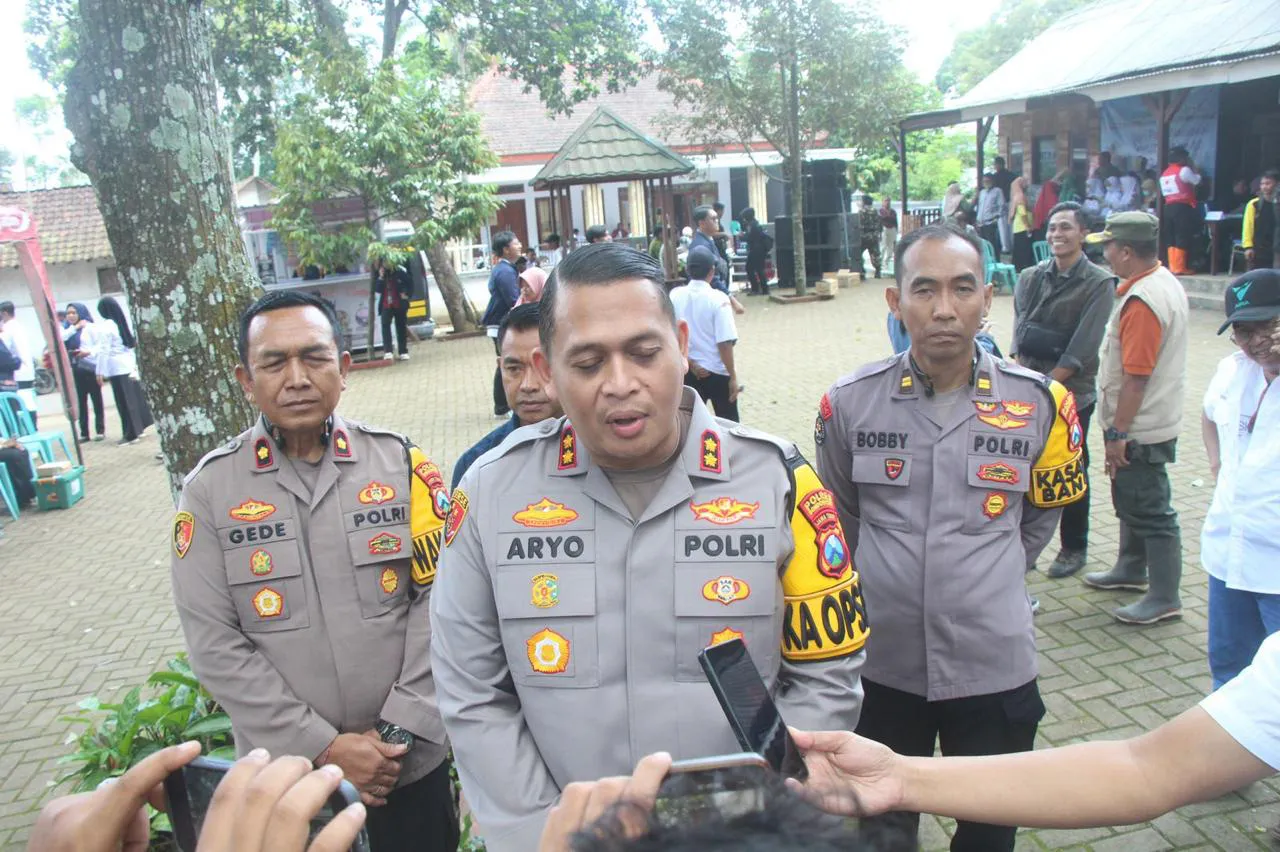 Foto : Mudik Tenang Barang Aman : Polres Bondowoso Buka Layanan Penitipan Kendaraan Gratis!
