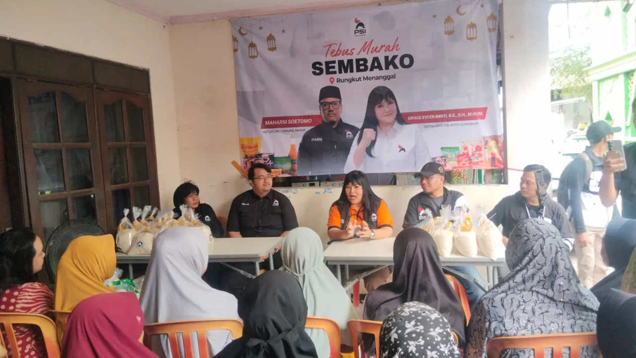 Ket foto : DPC PSI Kecamatan Gununganyar Kota Surabaya Adakan tebus Murah buat Warga Rungkut Menanggal