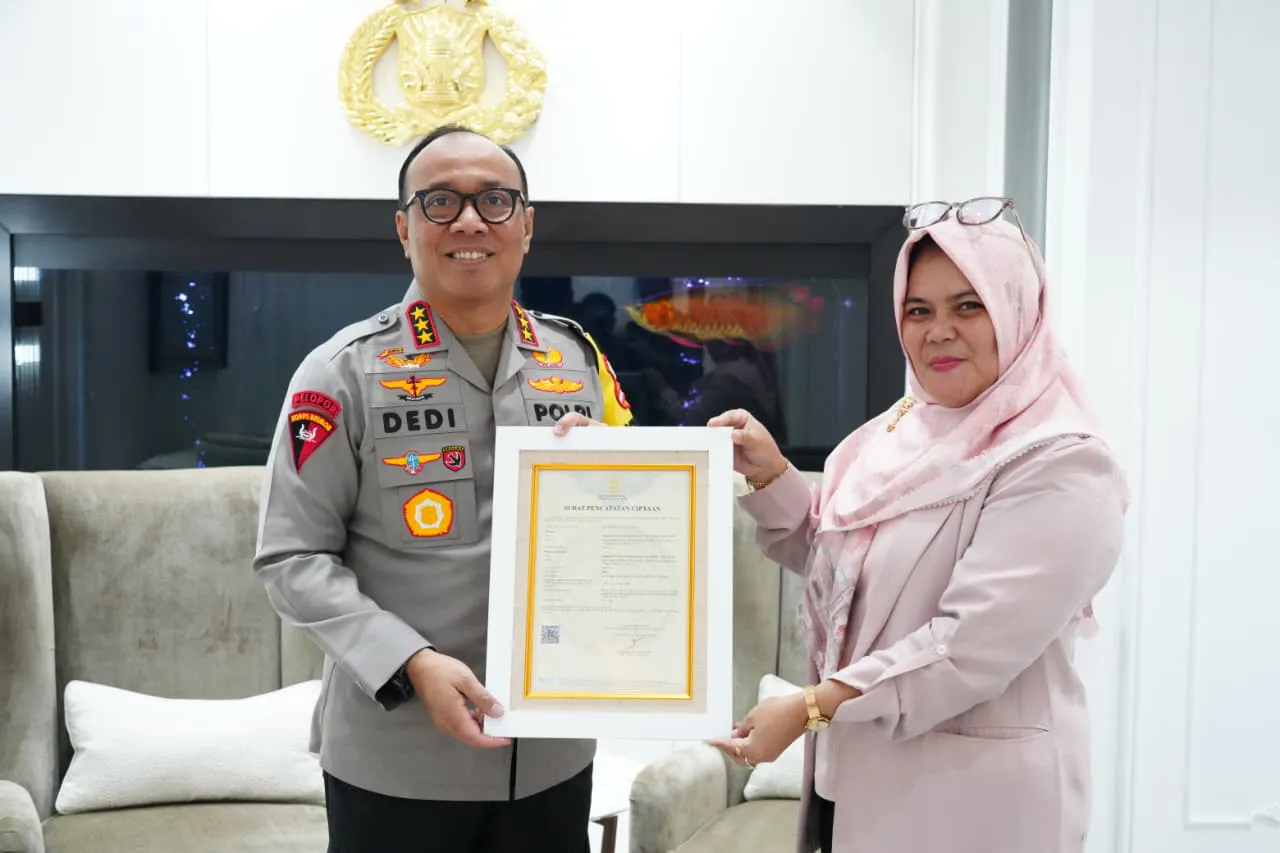 Menulis untuk Masa Depan: 39 dari 40 Buku Wakapolri Komjen Pol. Dedi Prasetyo Resmi Terdaftar HAKI