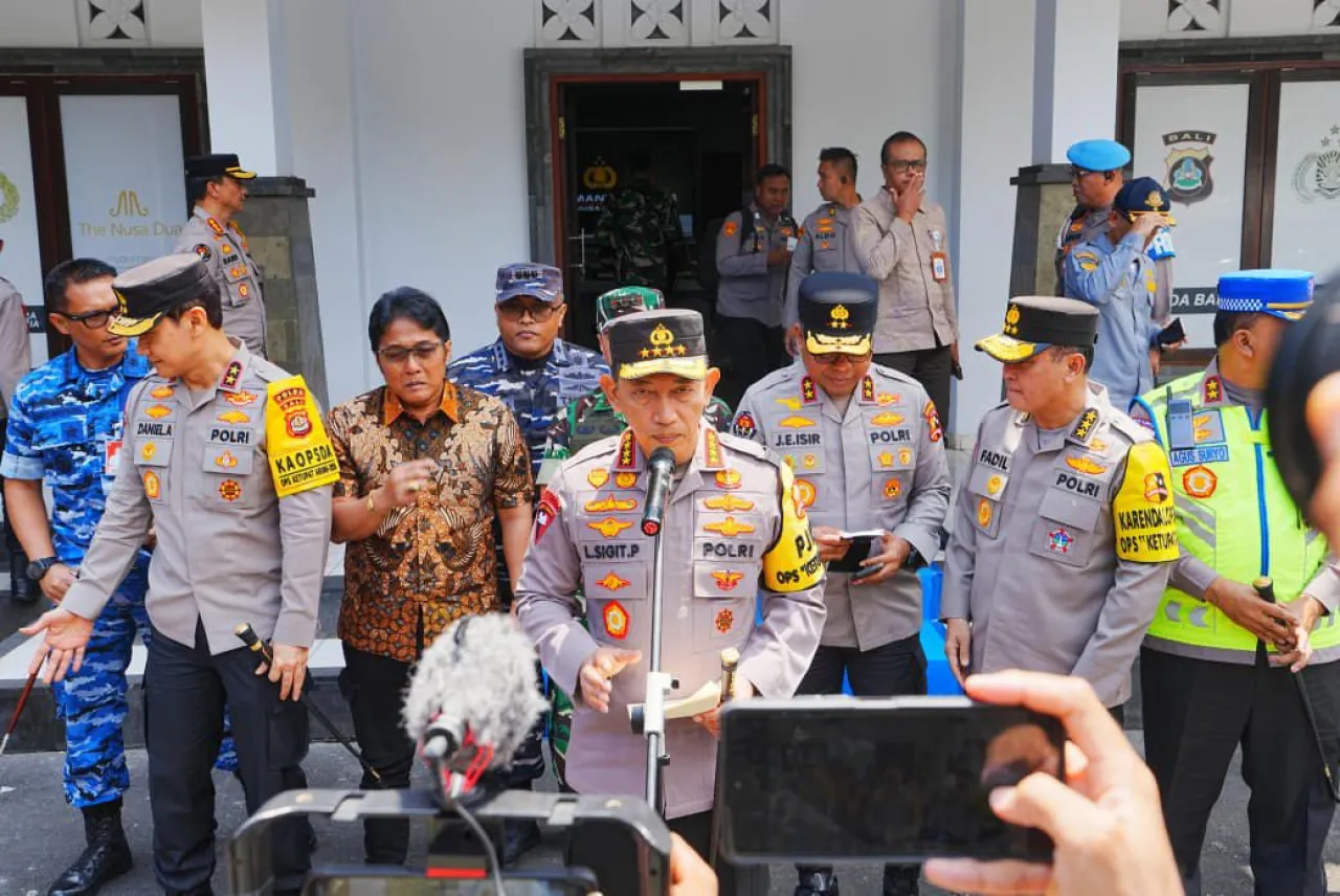 Ket Foto : Kapolri Minta Jajaran Mitigasi Cuaca Buruk Selama Arus Balik Lebaran