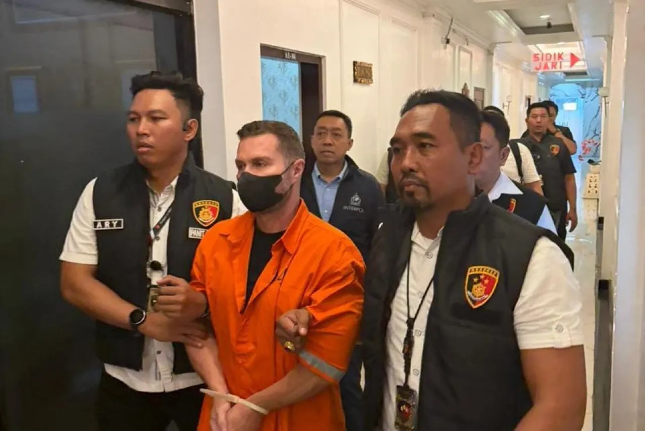 Ket Foto : Buron Interpol Asal Inggris Steven Lyons Ditangkap di Bali