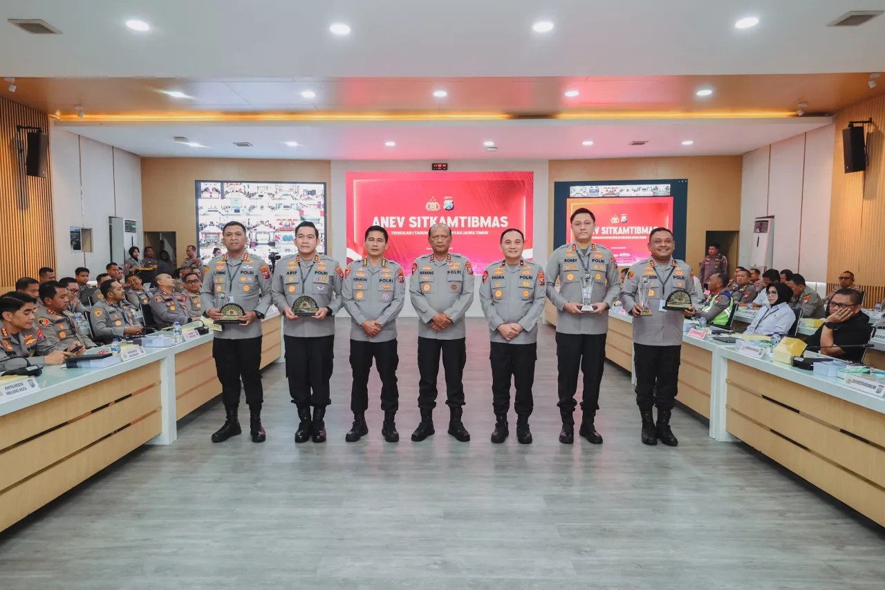 Ket Foto : Pimpin Anev, Kapolda Jatim : Situasi Kamtibmas Jawa Timur Januari - Maret 2026 Kondusif
