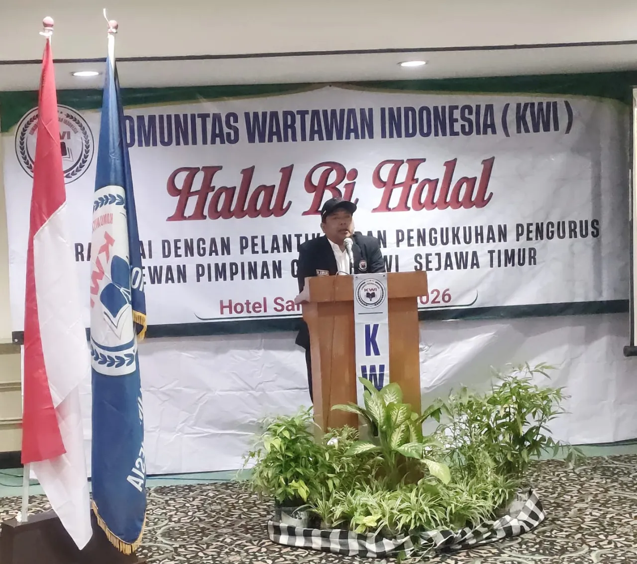 Ket Foto : Umar Hayat : Sebagai Pemersatu Jurnalis KWI Hadir dan Bukan Untuk Bersaing, KWI Gelar Acara Halbil 2026 di Hotel Sahid Surabaya