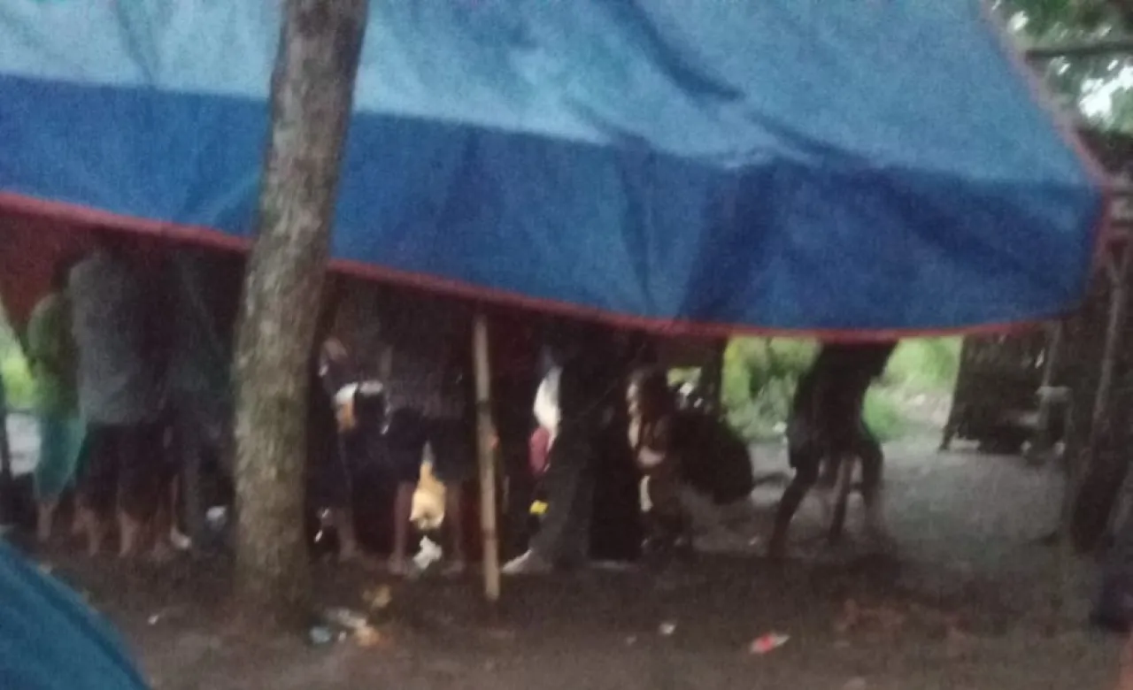 Diduga Ada Praktik Judi Dadu di Pasar Sapi Desa Condro, Warga Minta Penertiban