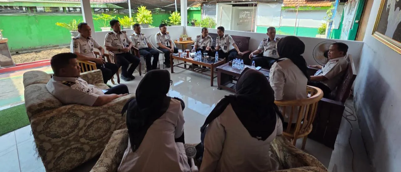 Ket Foto : Lapas Kelas I Madiun Gelar Rapat Dinas