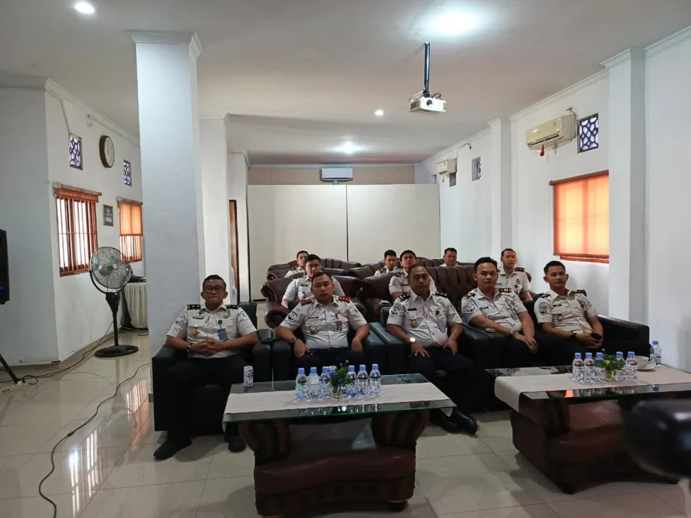 Ket Foto : Lapas Sidoarjo Ikuti Rapat Analisis dan Evaluasi Capaian Kinerja Triwulan II Semester I Tahun 2026