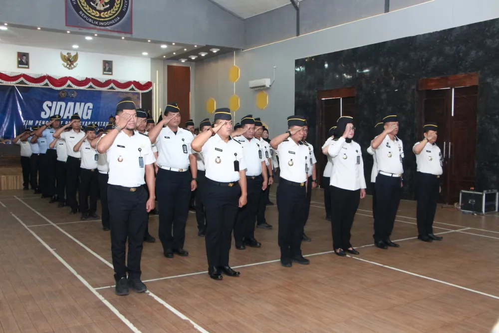 Ket Foto : Lapas Kelas I Madiun Ikuti Apel Bersama Kemenko Kumham Imipas dan Jajaran, Perkuat Disiplin Kerja dan Semangat Menyambut Kemerdekaan