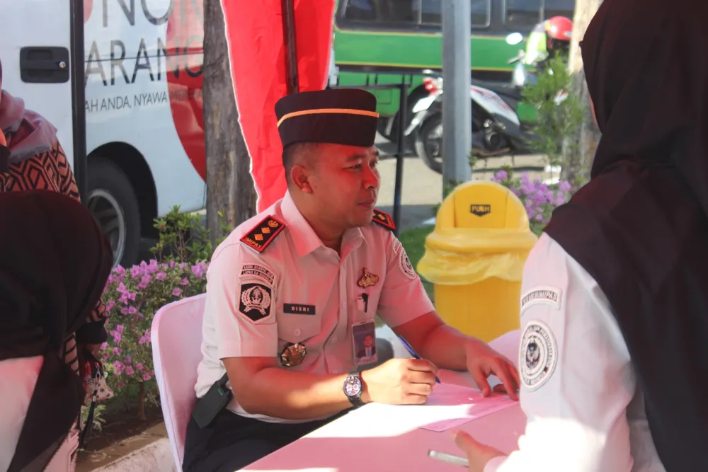 Ket Foto : Donor Darah Merdeka, Lapas Sidoarjo Wujudkan Semangat HUT ke-81 RI Melalui Aksi Kemanusiaan