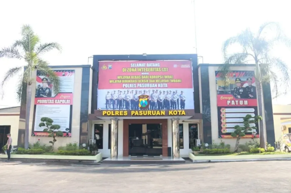 Ket Foto : SPDP Tak Jelas, 1 Bulan 6 Hari Ditahan, Ada Apa dengan Polres Pasuruan Kota dan Hembusan Aliran Dana
