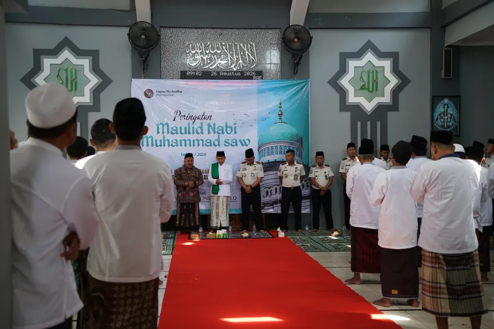 Ket Foto : Peringati Maulid Nabi Muhammad SAW 1448 H, Lapas Narkotika Pamekasan Perkuat Pembinaan Kerohanian Warga Binaan